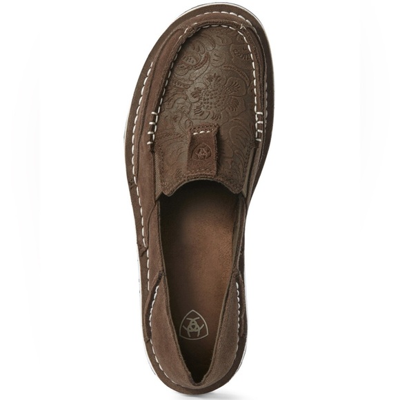 ARIAT WOMEN'S FLORAL EMBOSSED CRUISER SHOES - MOC TOE SIZE 6.6 - Picture 1 of 2